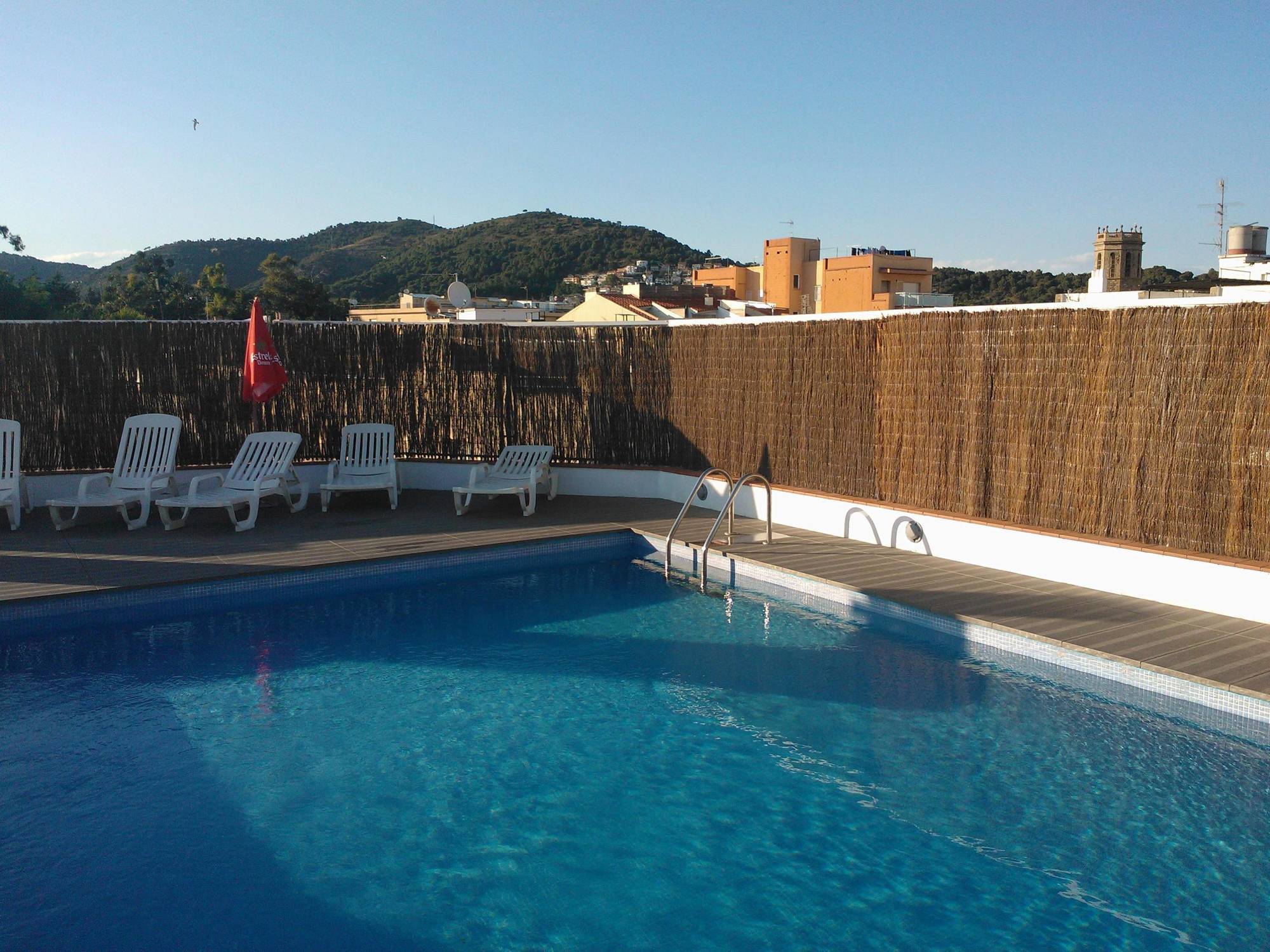 Hotel Checkin Montpalau Pineda de Mar Buitenkant foto